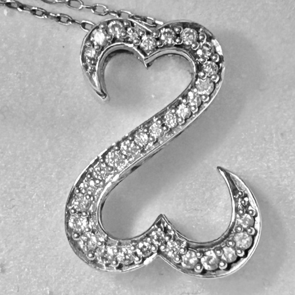 14k White Gold .33 Karat Diamond Jane Seymour Open Heart Necklace Excellent - Picture 1 of 6
